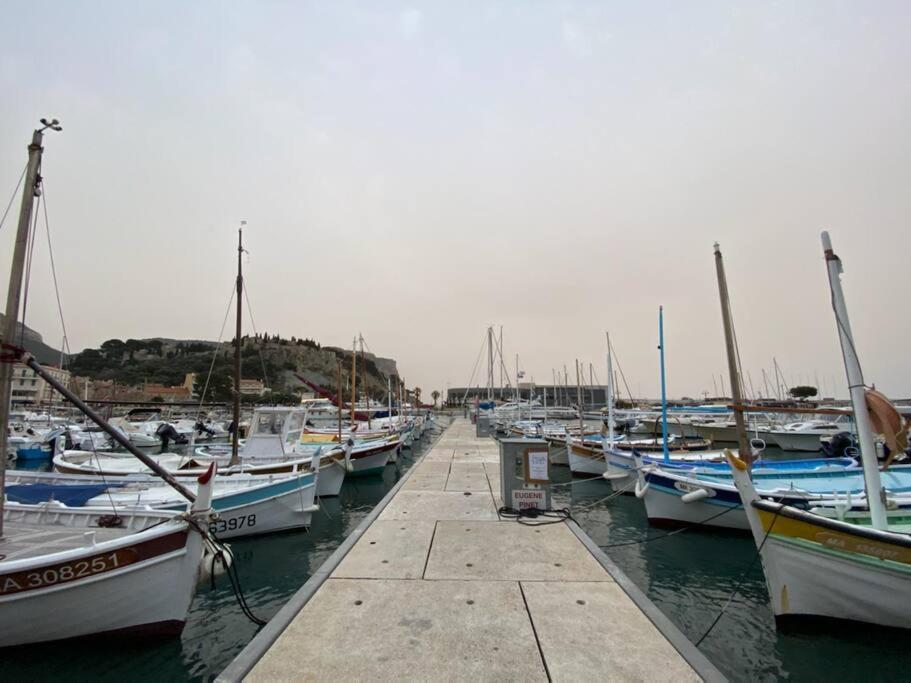 Apartment Au Coeur De Cassis